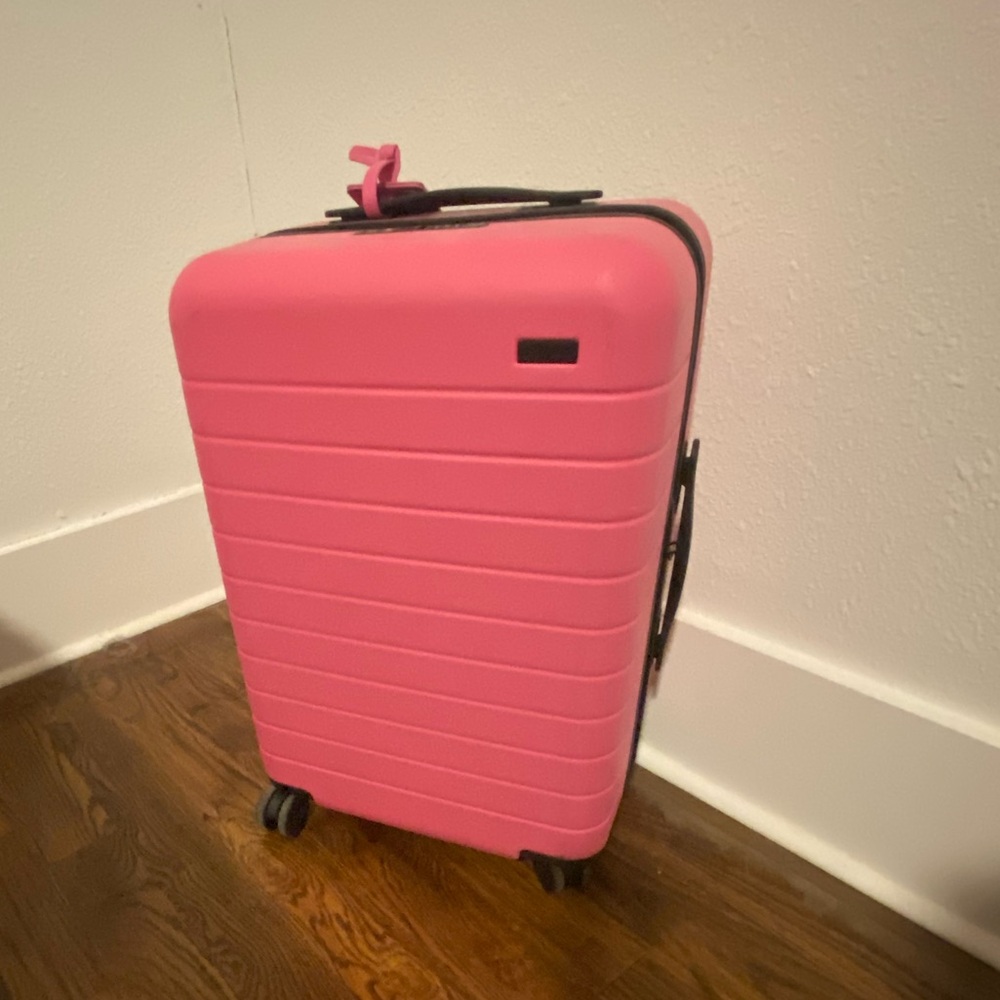 Away Luggage Bigger Carry-on